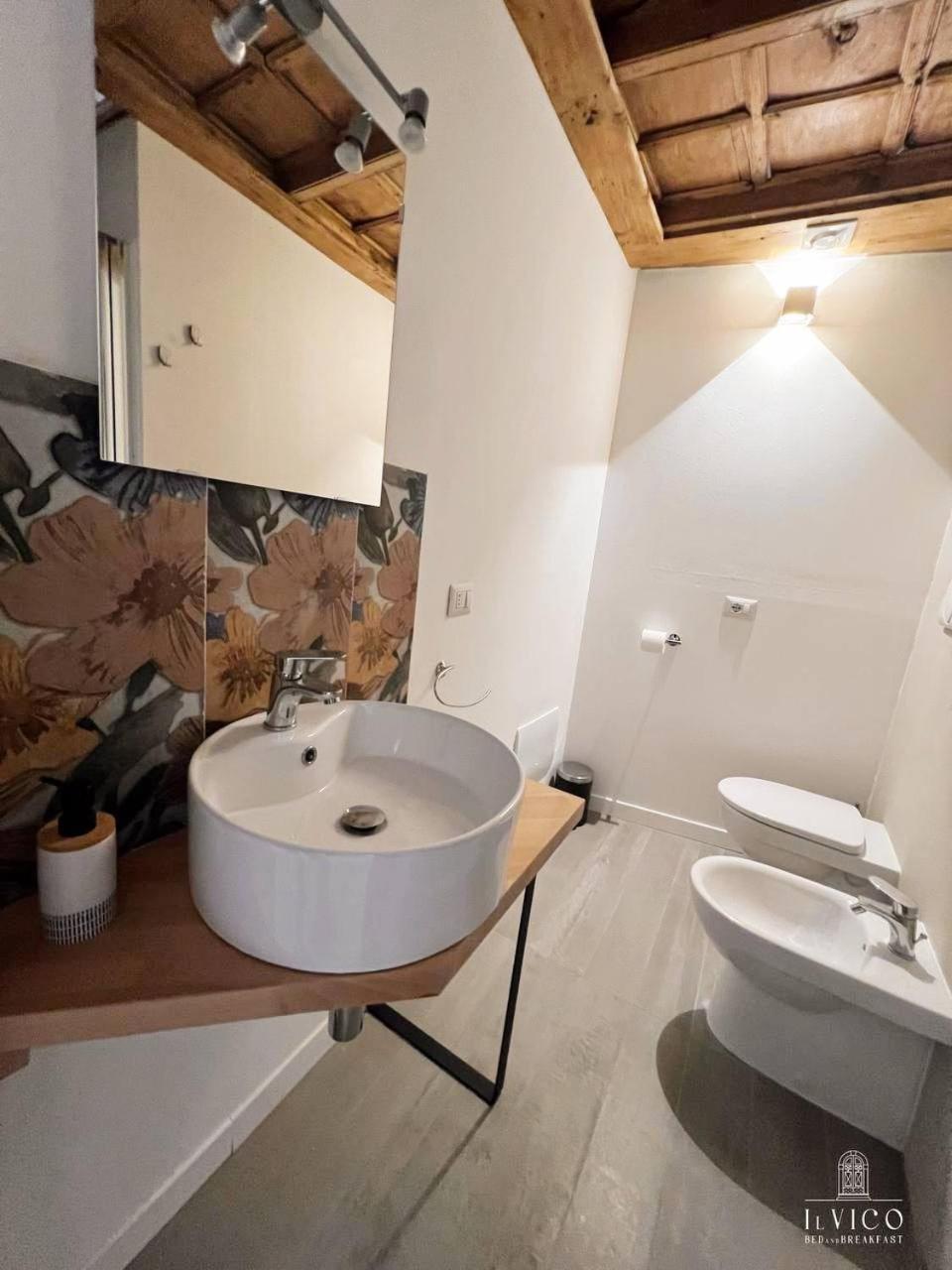 Bed and Breakfast Il Vico LʼAquila Exteriér fotografie